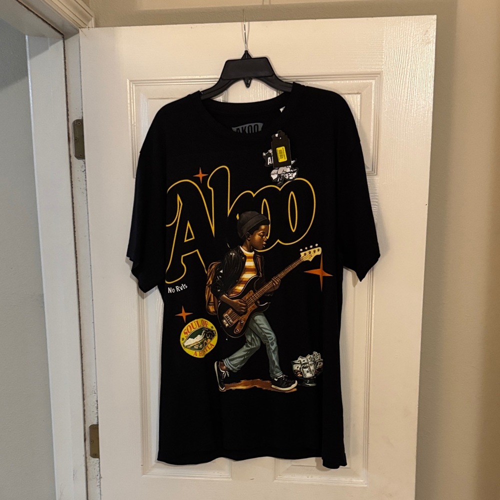 Akoo Black Graphic T-Shirt